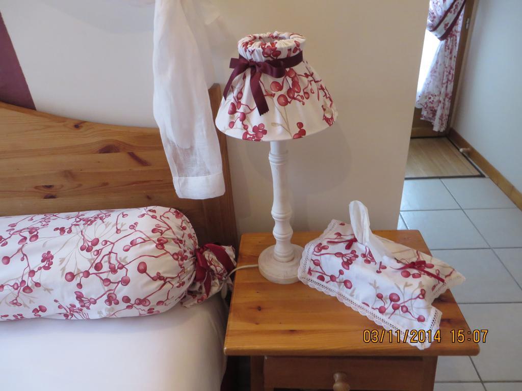 Chambres D'Hotes Au Temps Des Cerises Jumieges Bilik gambar